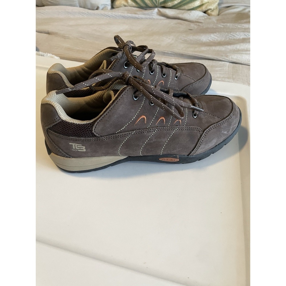Cabelas Women's Size 7.5 TC3‎ Brown Leather Hiking Sneakers NEW Outdoors